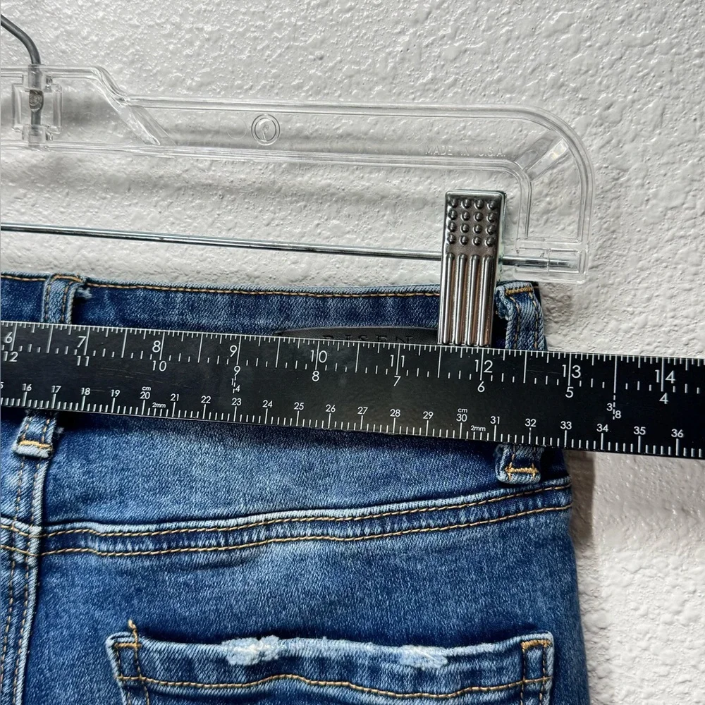 RISEN Medium Wash 26/3 Slight Distress Raw Hem Straight Leg RDP1085 Ankle - Picture 5 of 8